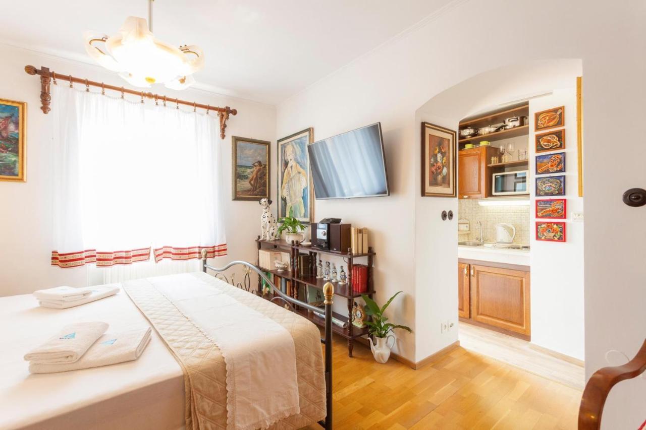 Studio Makarska 11063B Luaran gambar