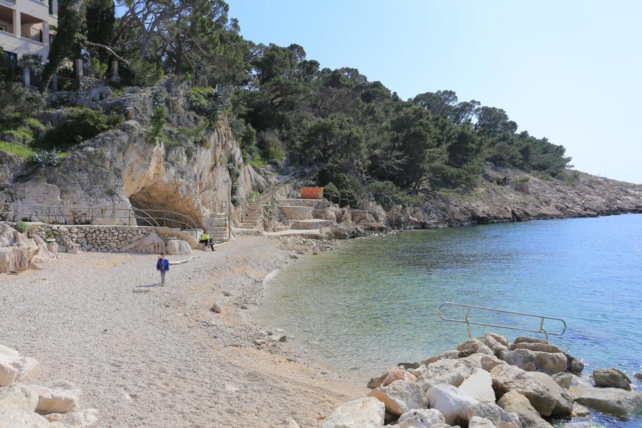 Studio Makarska 11063B Luaran gambar